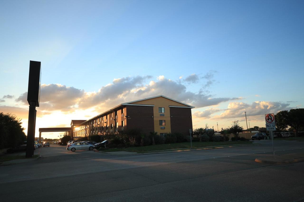 Quality Inn Dfw Airport North - Irving Exterior photo